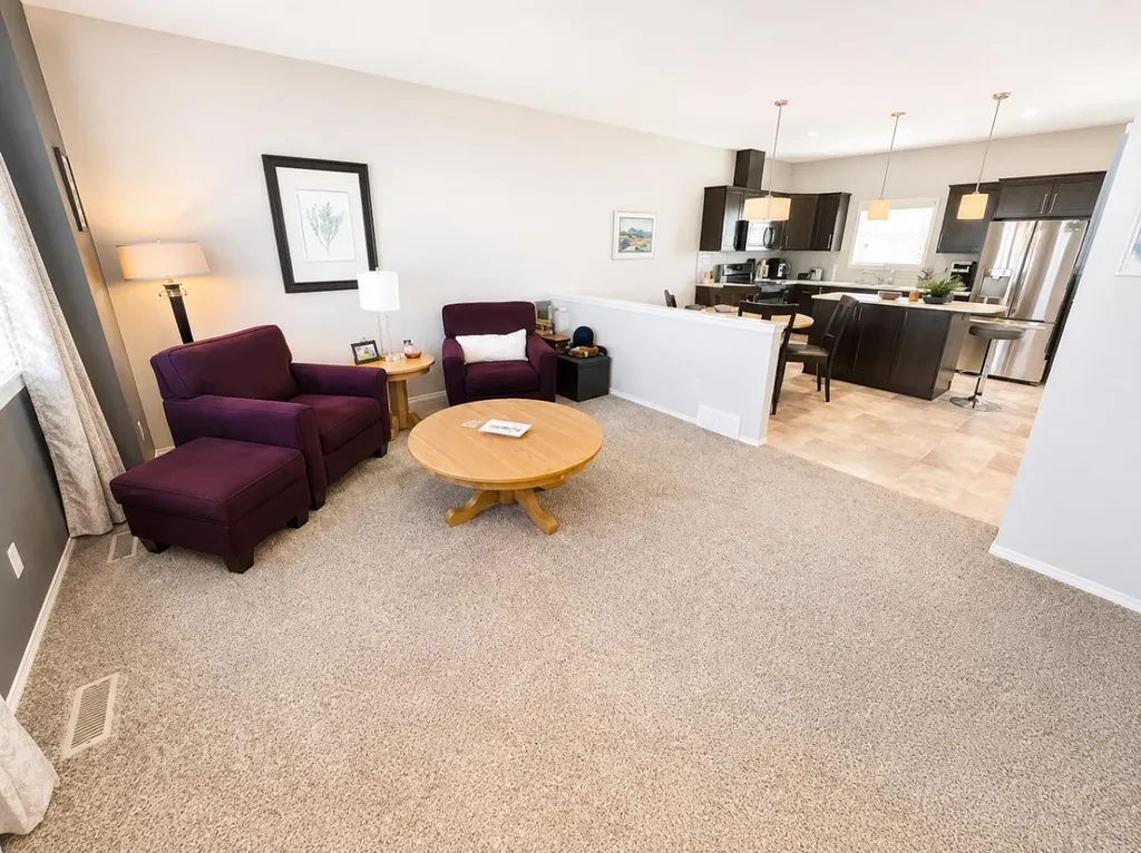 183 Lynx Road N Lethbridge AB T1H6Z5