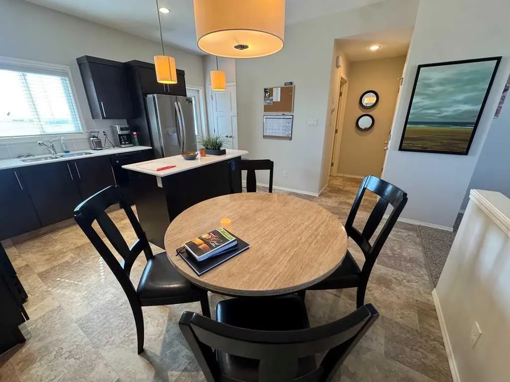 183 Lynx Road N Lethbridge AB T1H6Z5