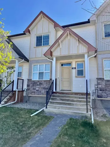 183 Lynx Road N Lethbridge AB T1H6Z5