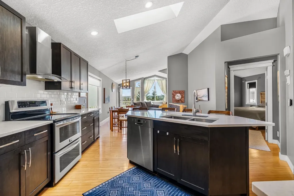 91 Evanspark Terrace NW Calgary AB T3P 0B5
