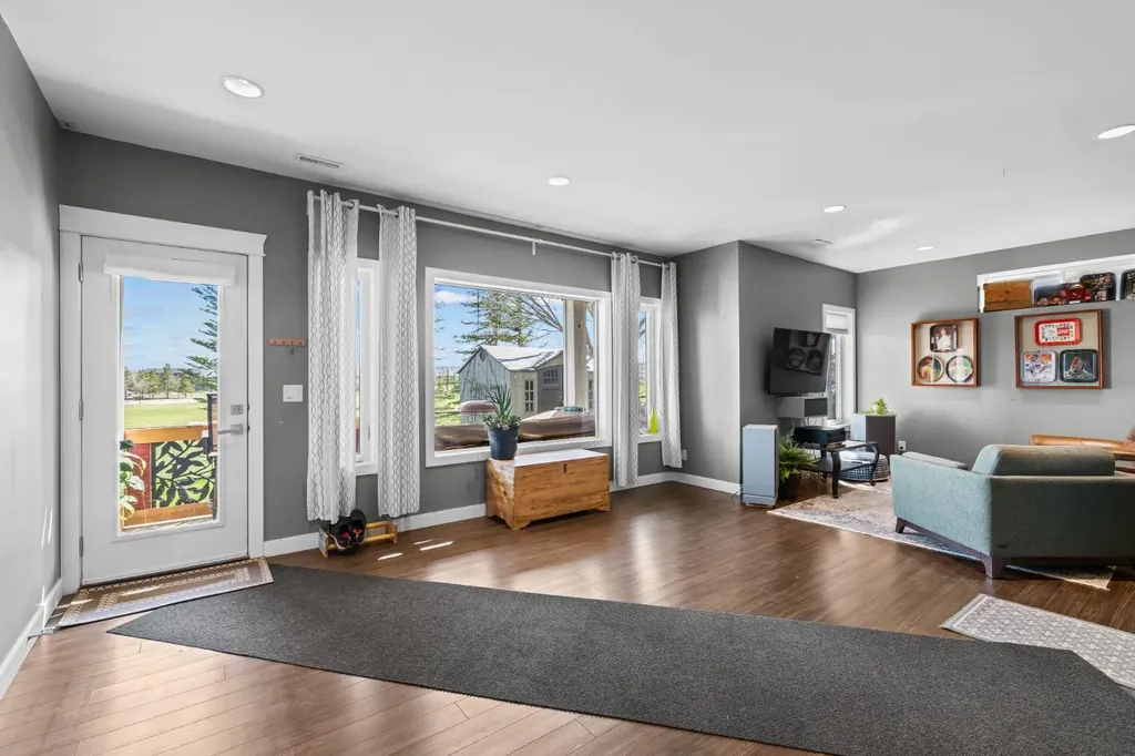 91 Evanspark Terrace NW Calgary AB T3P 0B5