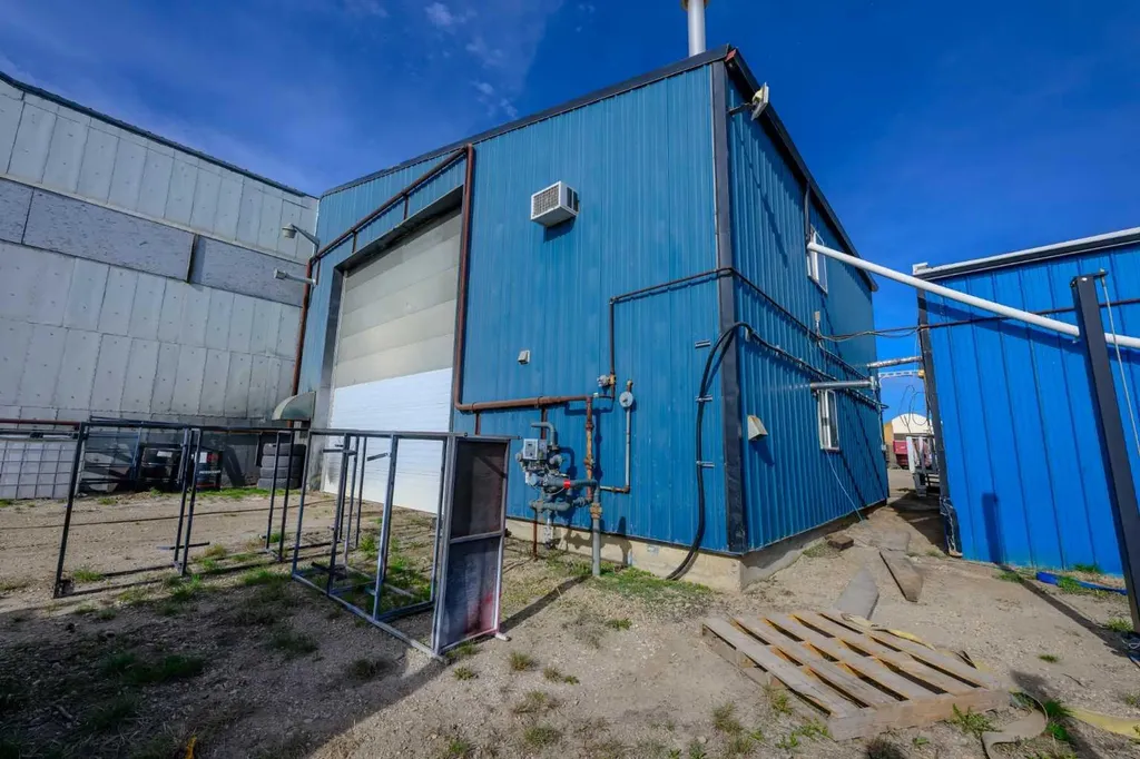 10350 144 Avenue Clairmont AB T8V 7S9