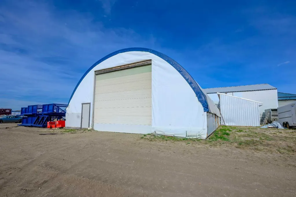 10350 144 Avenue Clairmont AB T8V 7S9