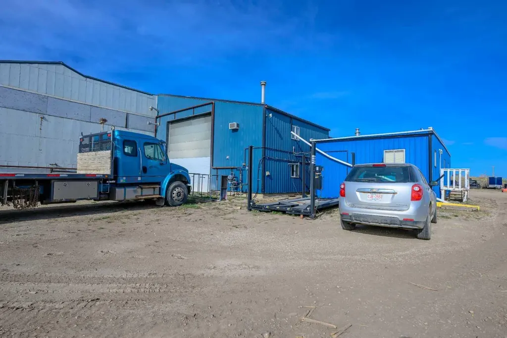 10350 144 Avenue Clairmont AB T8V 7S9