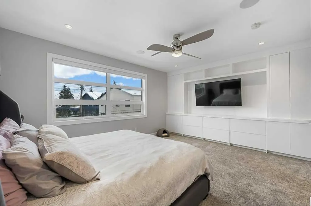 1709 27 Street SW Calgary AB T3C 1L6