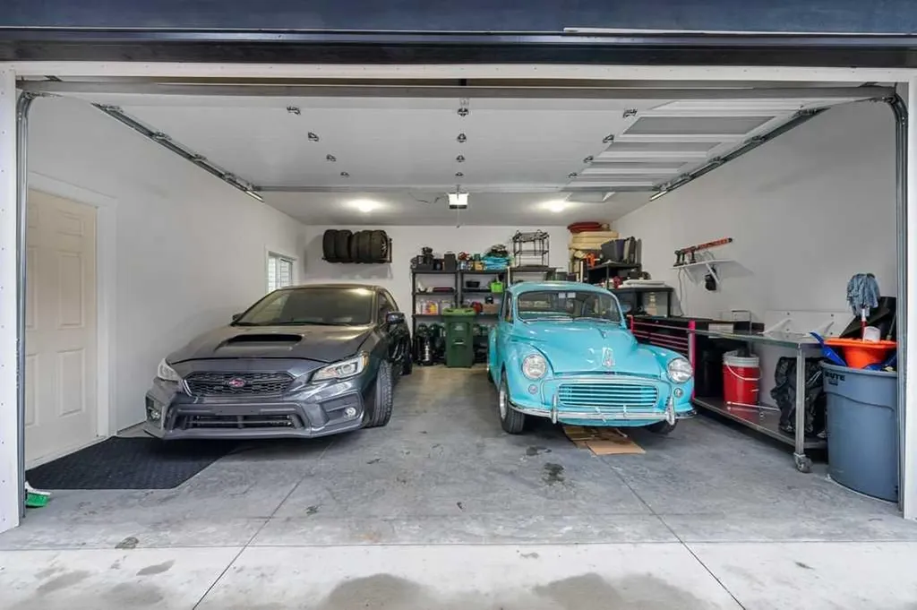 1709 27 Street SW Calgary AB T3C 1L6