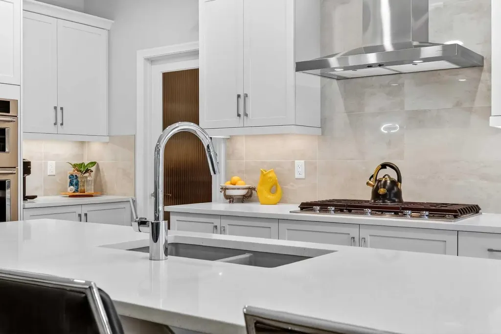 1949 Mahogany Boulevard SE Calgary AB T3M 3P4