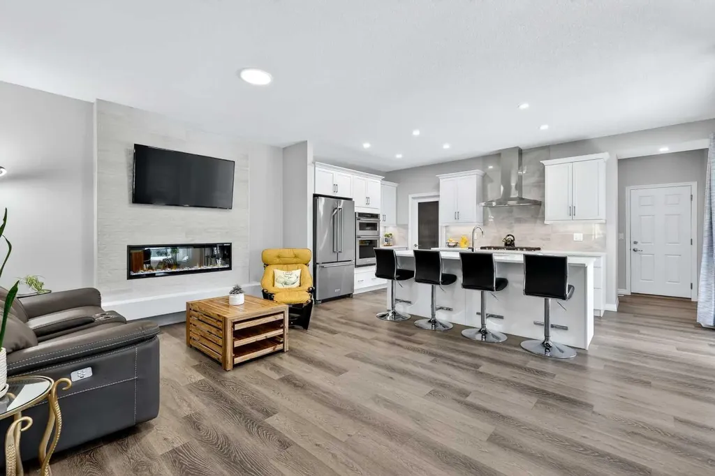 1949 Mahogany Boulevard SE Calgary AB T3M 3P4