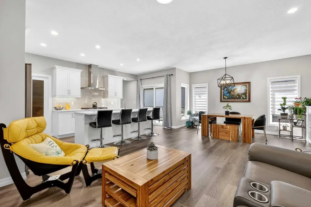 1949 Mahogany Boulevard SE Calgary AB T3M 3P4