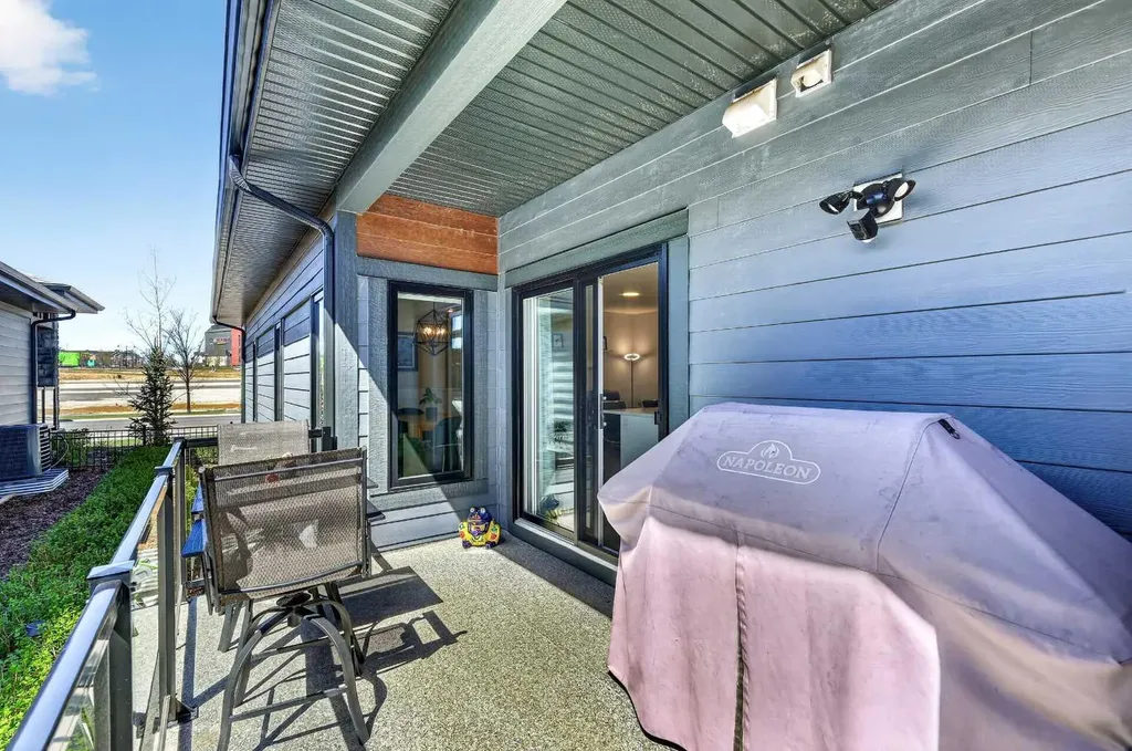1949 Mahogany Boulevard SE Calgary AB T3M 3P4