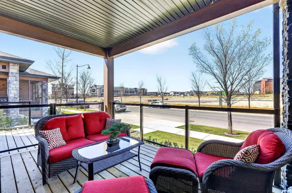 1949 Mahogany Boulevard SE Calgary AB T3M 3P4