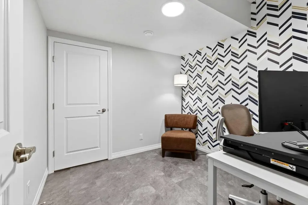 1949 Mahogany Boulevard SE Calgary AB T3M 3P4