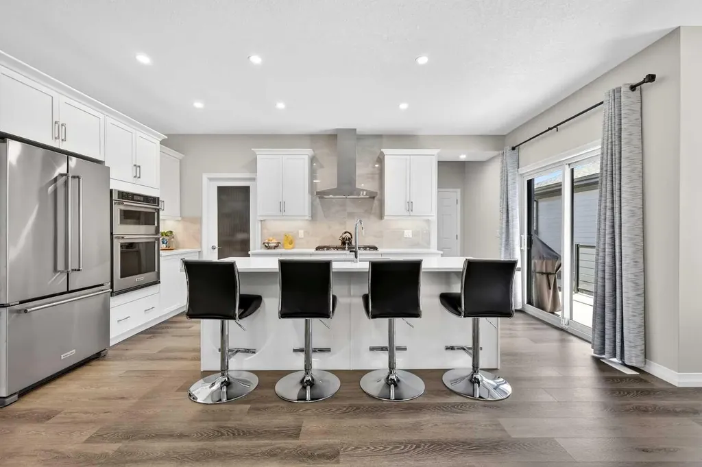 1949 Mahogany Boulevard SE Calgary AB T3M 3P4