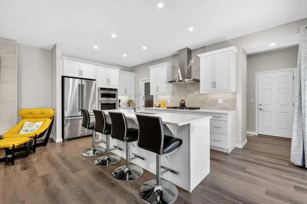 1949 Mahogany Boulevard SE Calgary AB T3M 3P4