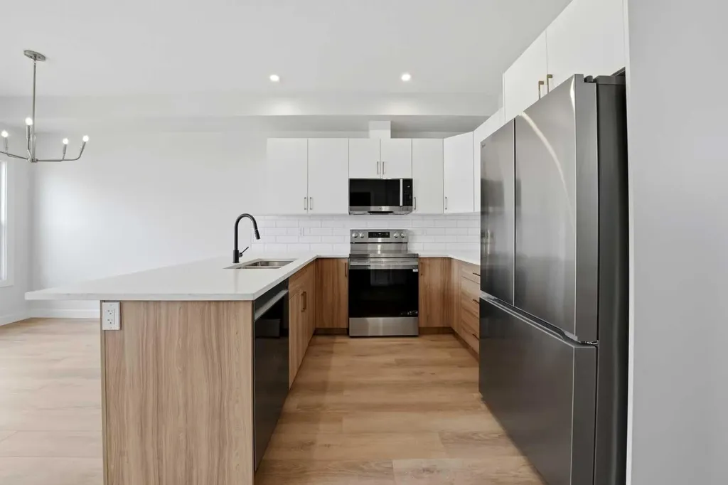 5 Pinnacle Close Blackfalds AB T4M 0M3