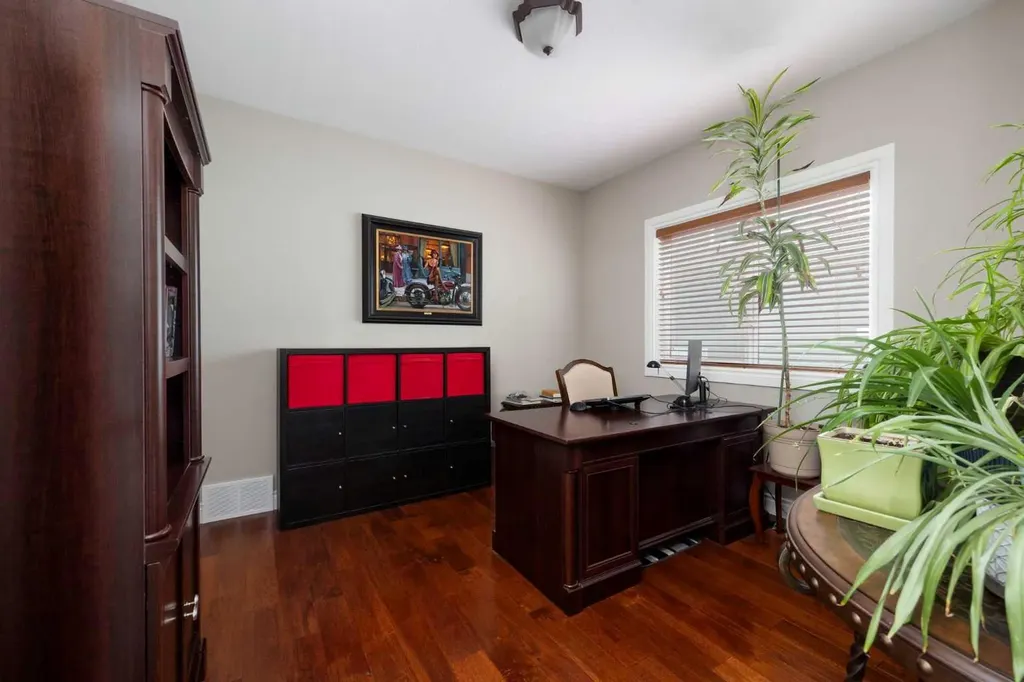 116 Dakin Drive Fort Mcmurray AB T9K 0Z8