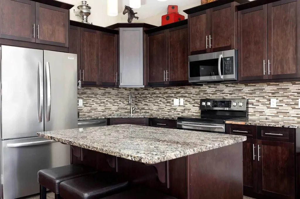 116 Dakin Drive Fort Mcmurray AB T9K 0Z8