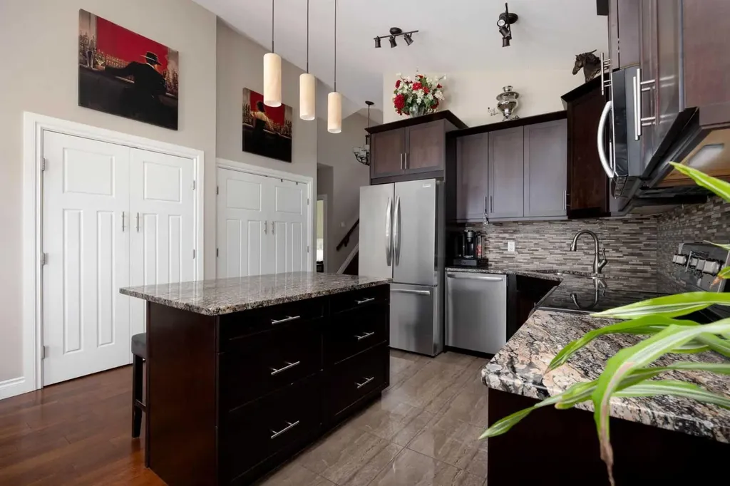 116 Dakin Drive Fort Mcmurray AB T9K 0Z8