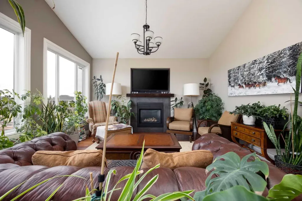 116 Dakin Drive Fort Mcmurray AB T9K 0Z8