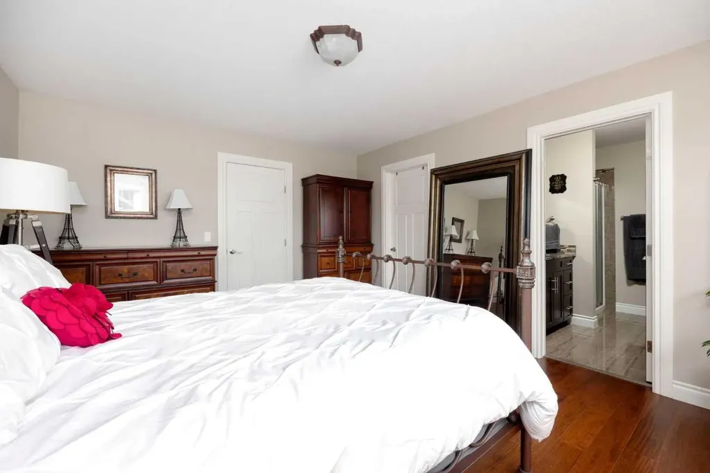 116 Dakin Drive Fort Mcmurray AB T9K 0Z8
