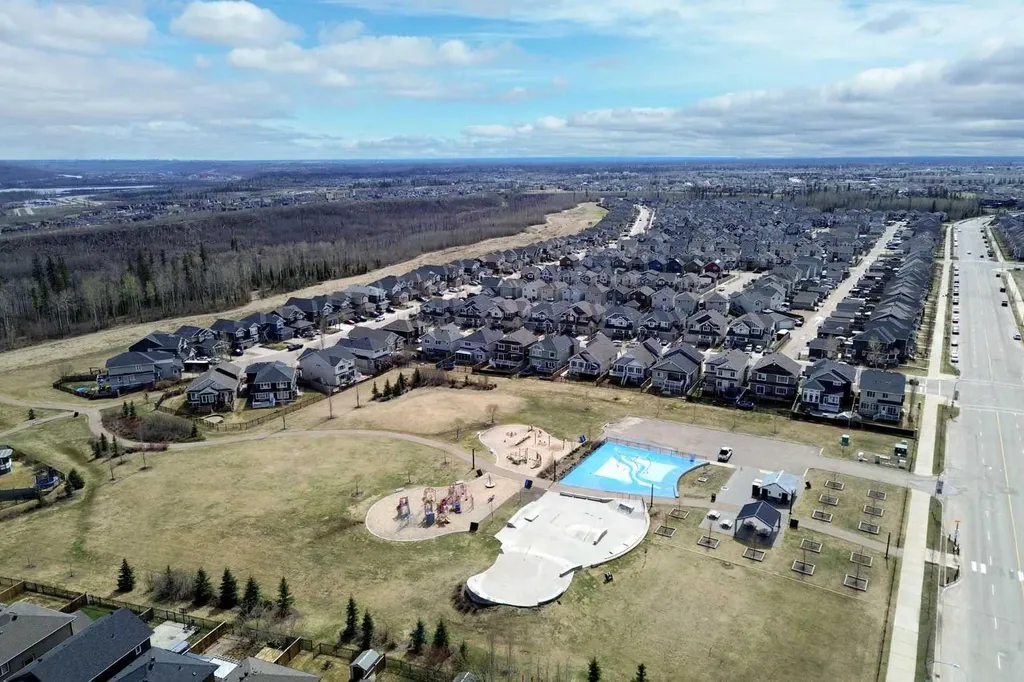 116 Dakin Drive Fort Mcmurray AB T9K 0Z8