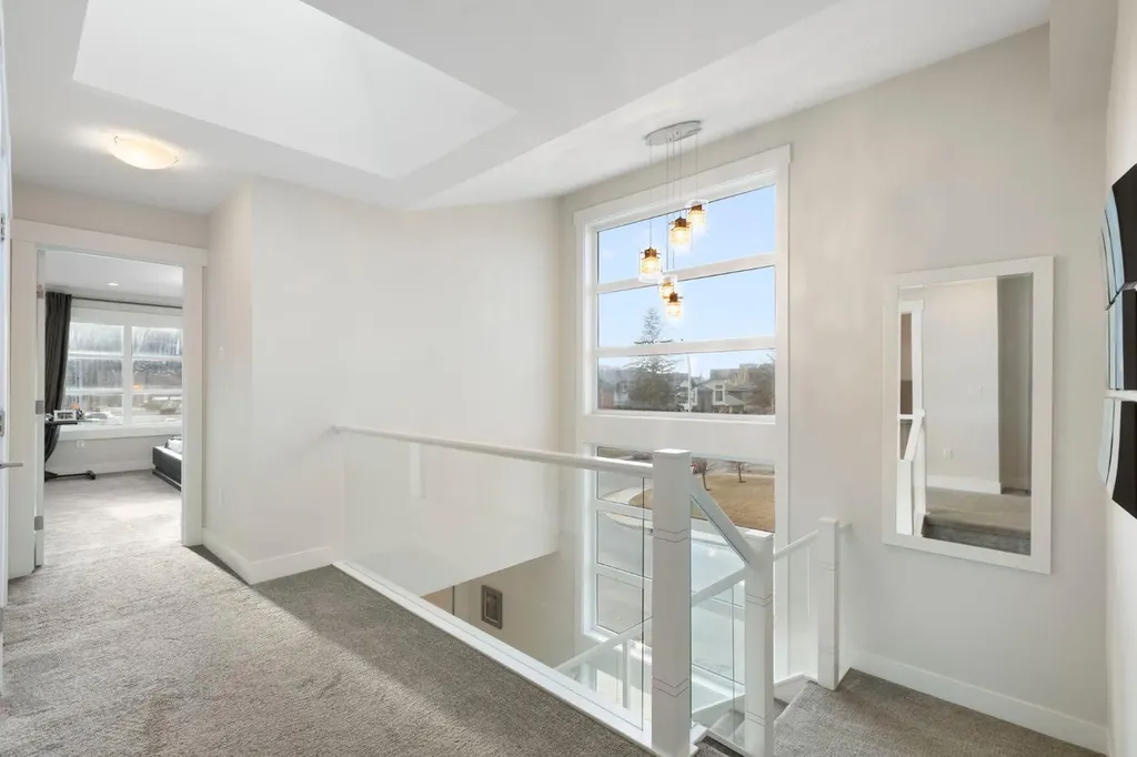 1810 43 Street NW Calgary AB T3B6E6