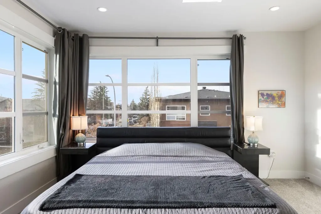 1810 43 Street NW Calgary AB T3B6E6