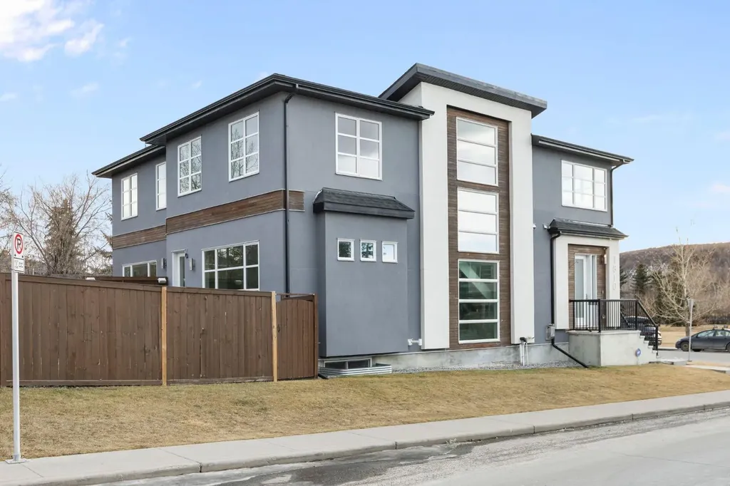 1810 43 Street NW Calgary AB T3B6E6