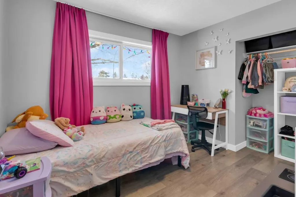 2231 39 Street SE Calgary AB T2B 1A6