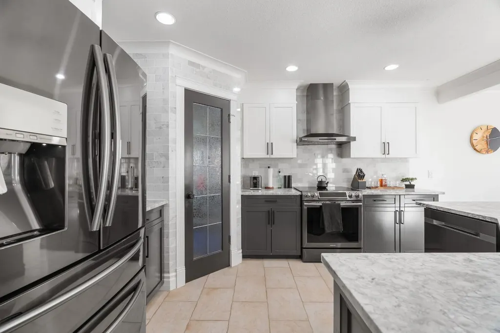 379 Williams Drive Fort Mcmurray AB T9H5R1
