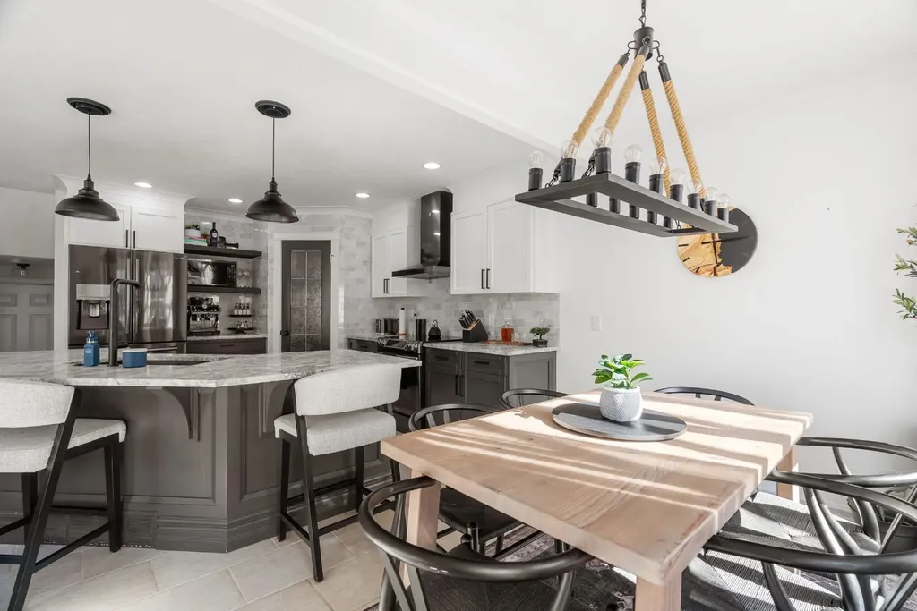 379 Williams Drive Fort Mcmurray AB T9H5R1