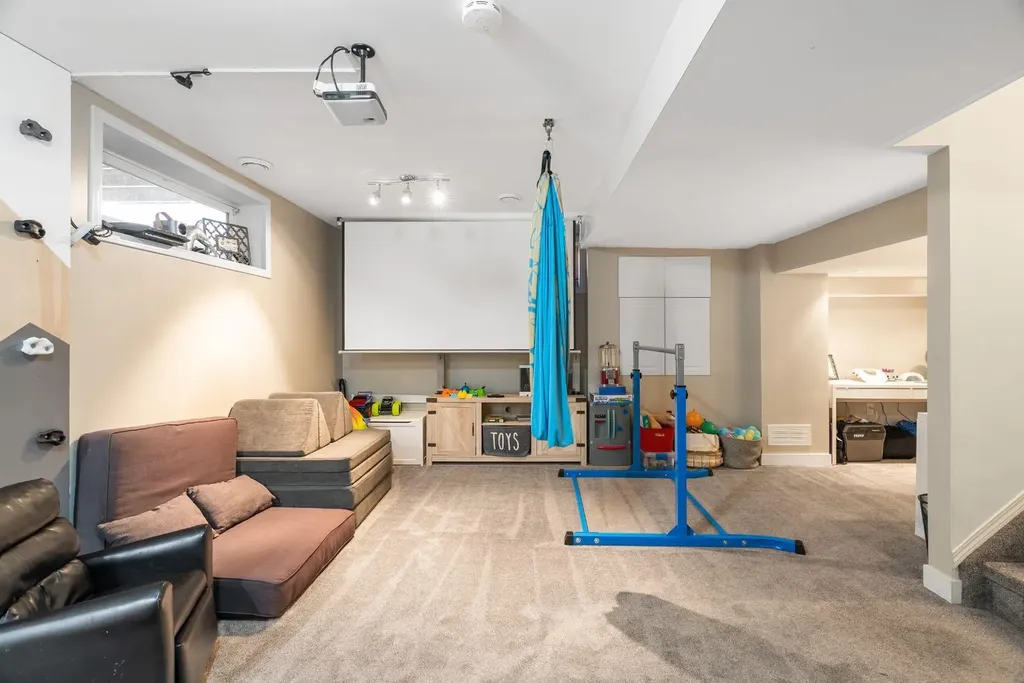 379 Williams Drive Fort Mcmurray AB T9H5R1