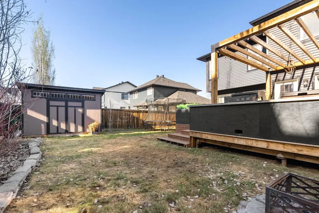 379 Williams Drive Fort Mcmurray AB T9H5R1