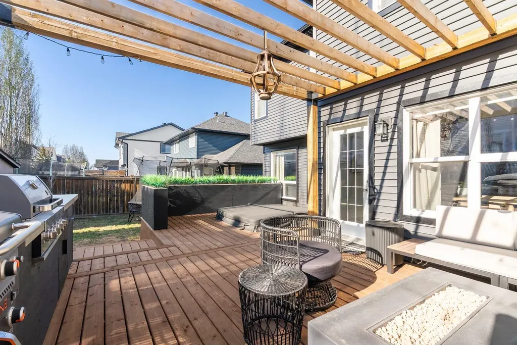 379 Williams Drive Fort Mcmurray AB T9H5R1
