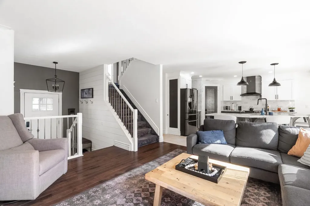 379 Williams Drive Fort Mcmurray AB T9H5R1