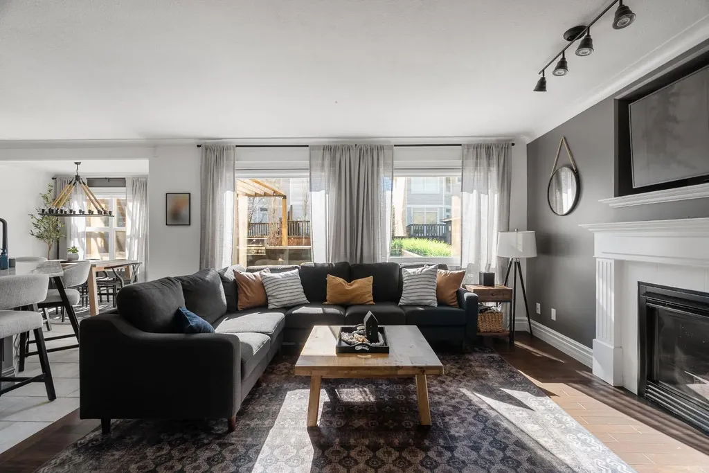 379 Williams Drive Fort Mcmurray AB T9H5R1