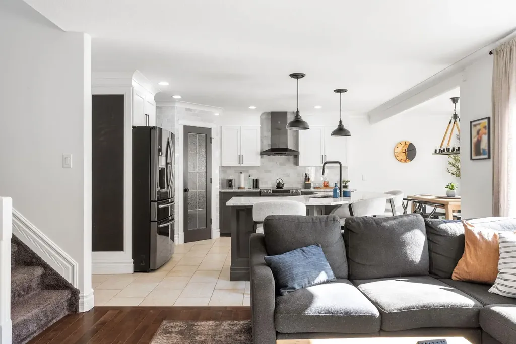 379 Williams Drive Fort Mcmurray AB T9H5R1