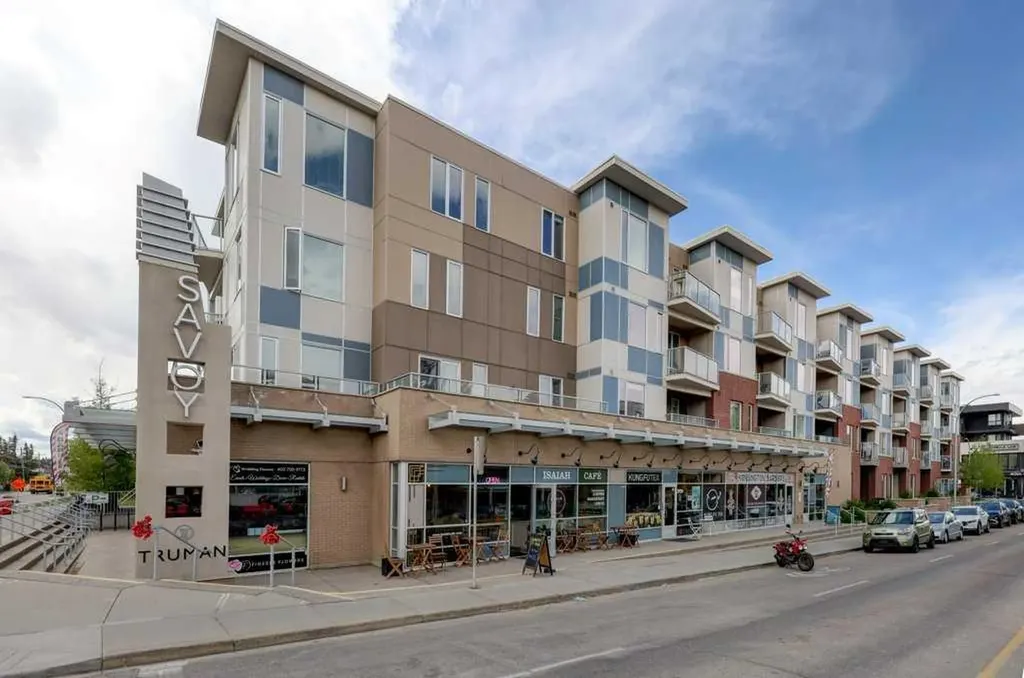 119 19 Street NW Calgary AB T2N 2S7