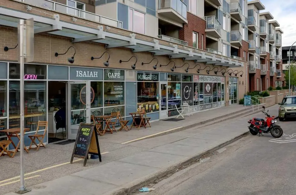 119 19 Street NW Calgary AB T2N 2S7