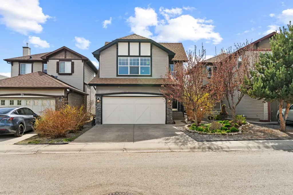 90 New Brighton Manor SE Calgary AB T2Z 4J5
