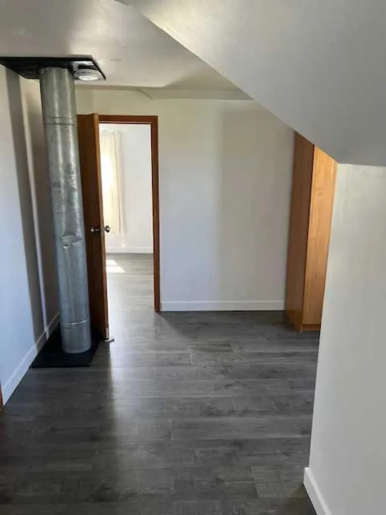 4810 46 Street Mayerthorpe AB T0E 1N0