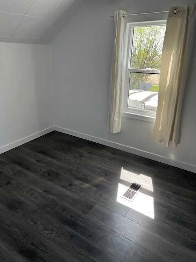4810 46 Street Mayerthorpe AB T0E 1N0