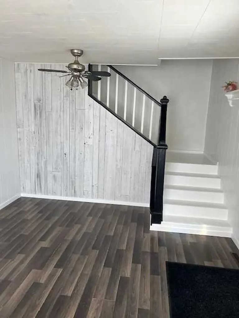 4810 46 Street Mayerthorpe AB T0E 1N0