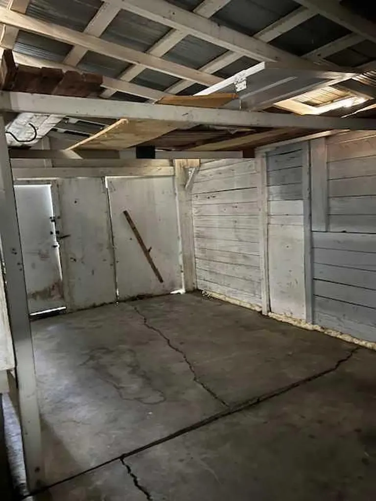 4810 46 Street Mayerthorpe AB T0E 1N0