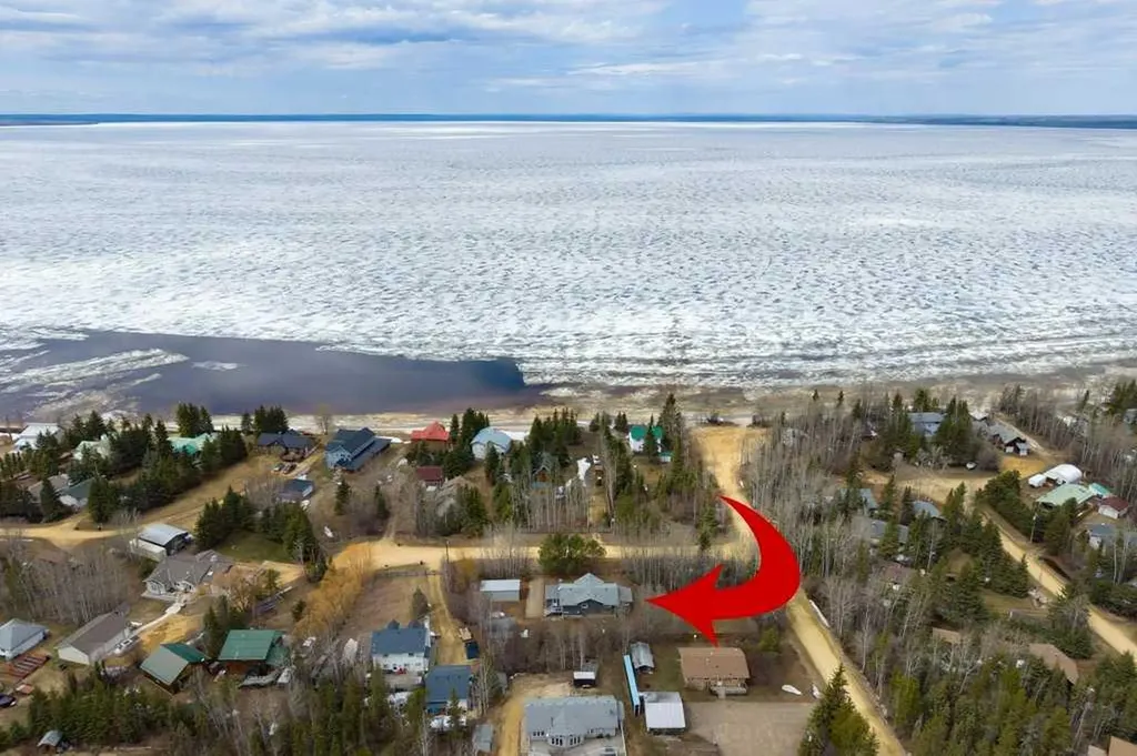 1651 Lakeview Lane Calling Lake AB T0G 1K0