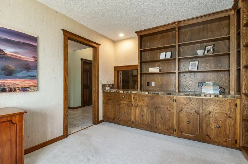 152 Coach Grove Place SW Calgary AB T3H 1J2