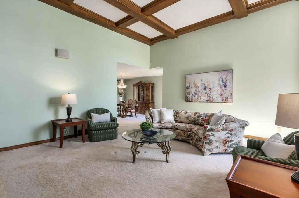 152 Coach Grove Place SW Calgary AB T3H 1J2