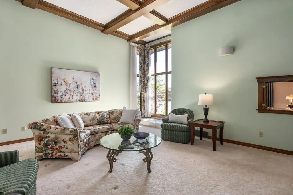 152 Coach Grove Place SW Calgary AB T3H 1J2