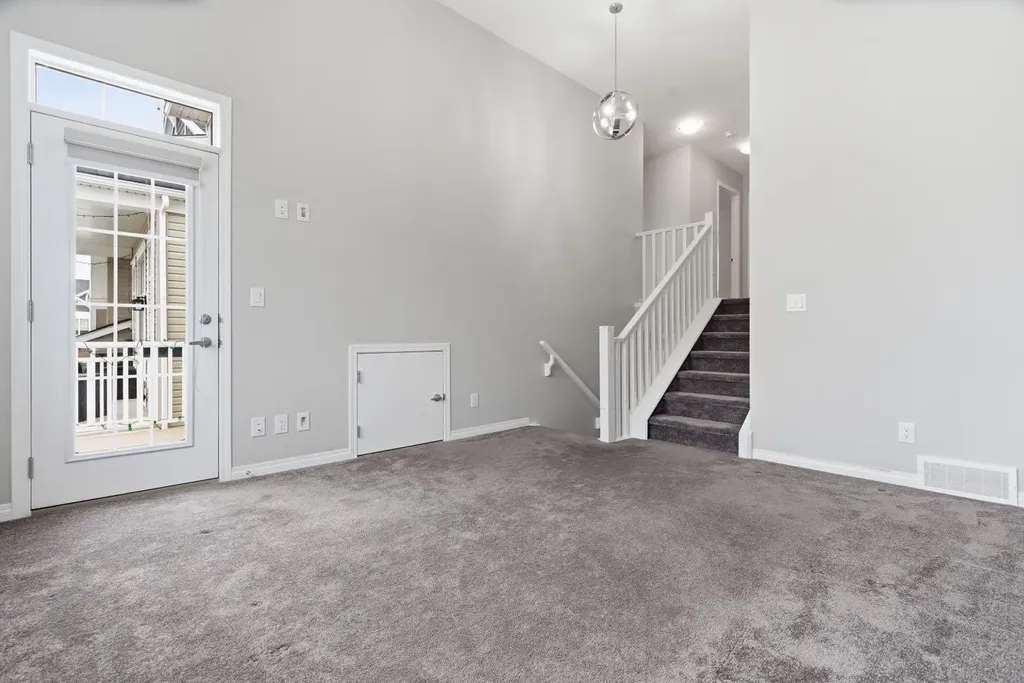 127 Carrington Crescent NW Calgary AB T3P 1R2