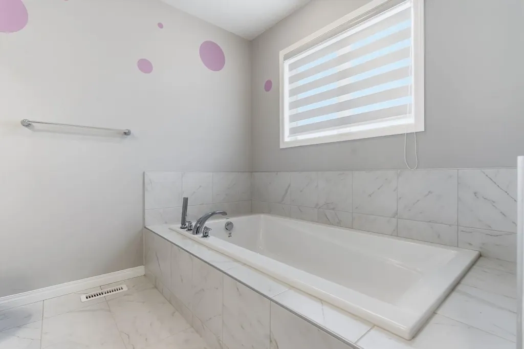 127 Carrington Crescent NW Calgary AB T3P 1R2